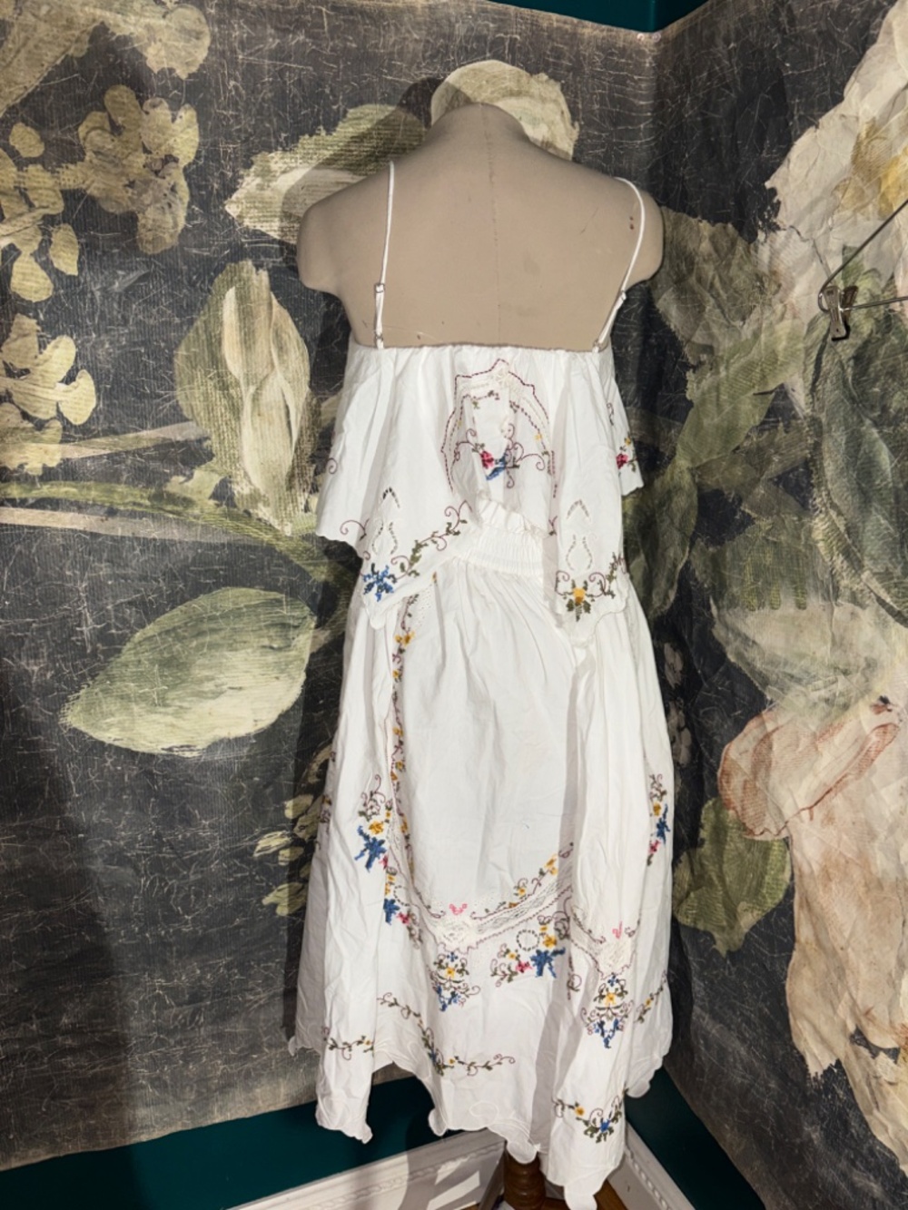 Anthropologie Embroidered Culottes and Hanky Crop Cutwork Tank - Picture 7 of 7